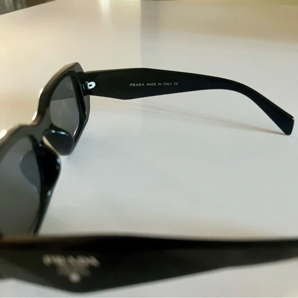 Prada Square Geometric Sunglasses - Picture 4 of 6